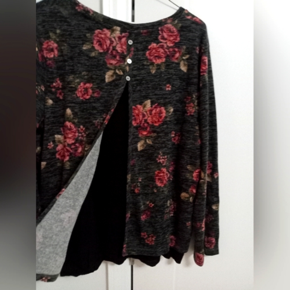 Beautiful top.. - Picture 4 of 4